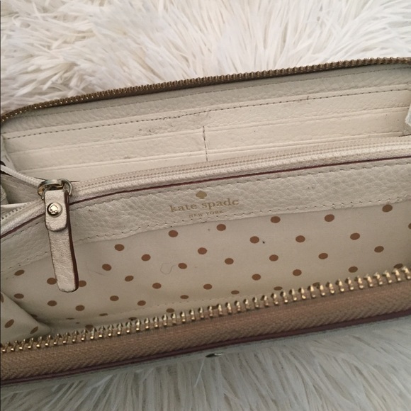 Kate Spade wallet (used) - Picture 6 of 7